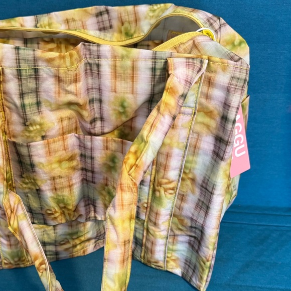 NEW! BAGGU Retired Pattern (Collina Strada NWT Small Cloud Carry-on Boxer Plaid) - Picture 7 of 9